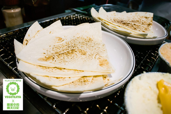 VEGETEJIYA菜豚屋(八德店)：【松山|菜豚屋】日韓混血的好吃有機生菜包肉 肉食人準備迎接肉海攻擊吧!!!（含完整菜單）