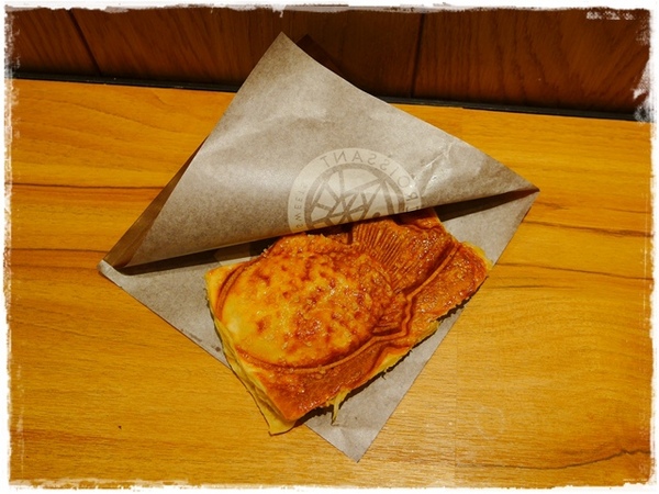 Croissant Taiyaki 可頌鯛魚燒：【台北◍•ᴗ•◍大安】美食・永康街Croissant Taiyaki 可頌鯛魚燒銀之餡食記｜日本人氣排隊可頌鯛魚燒クロワッサンたい焼銀のあん進軍台灣