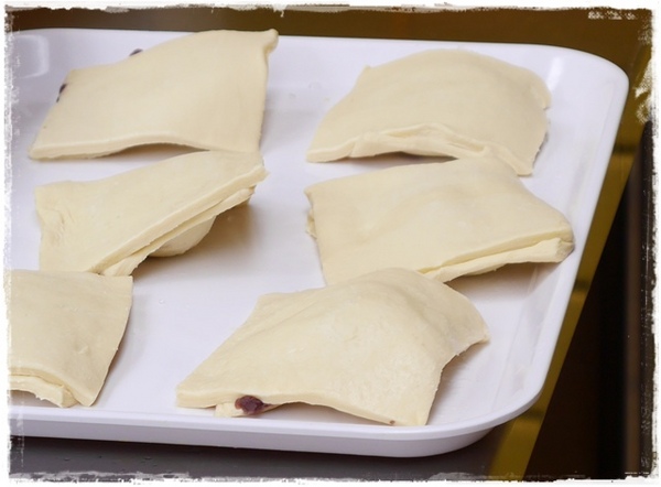 Croissant Taiyaki 可頌鯛魚燒：【台北◍•ᴗ•◍大安】美食・永康街Croissant Taiyaki 可頌鯛魚燒銀之餡食記｜日本人氣排隊可頌鯛魚燒クロワッサンたい焼銀のあん進軍台灣