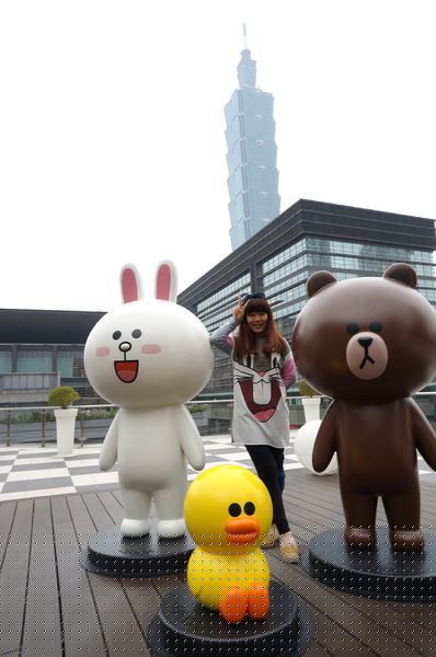 Trine & Zen 崔妮傑恩(松高店)：Trine&Zen 崔妮傑恩 ♥Line公仔陪你吃飯 ♥ 101盡收眼底 ♥天際花園