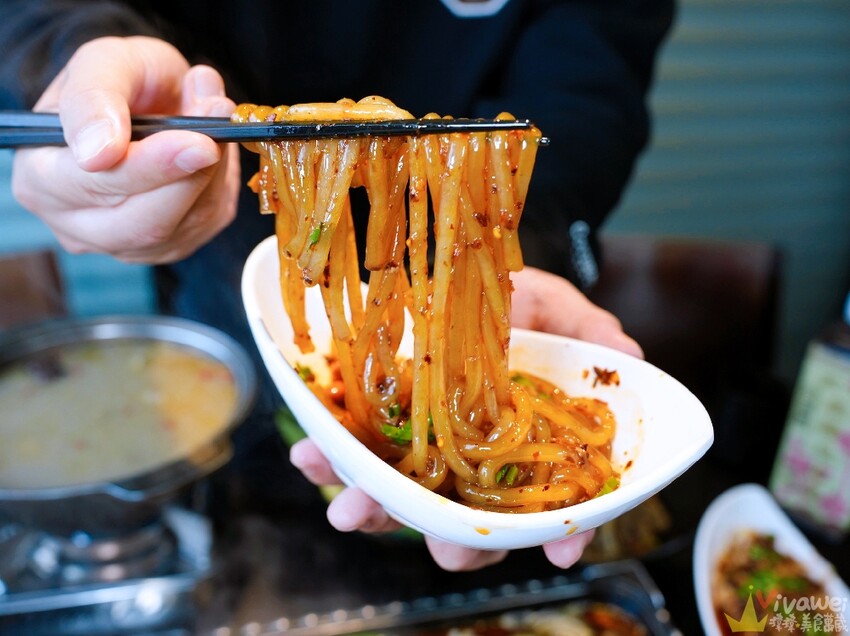 【宴川秋-創意。麻辣】好吃的麻辣烤魚~還有胡椒豬肚雞鍋!新品砂鍋粥~料多味美大推薦!