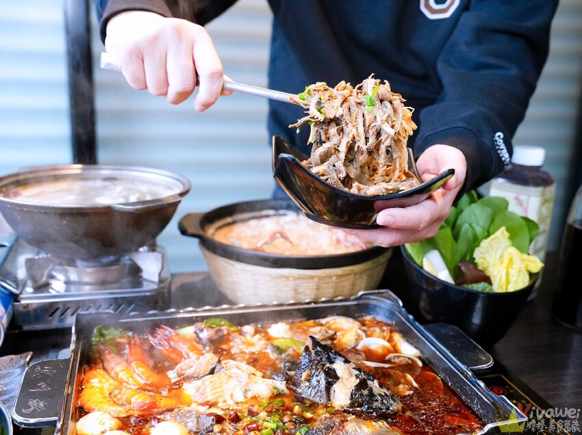 【宴川秋-創意。麻辣】好吃的麻辣烤魚~還有胡椒豬肚雞鍋!新品砂鍋粥~料多味美大推薦!