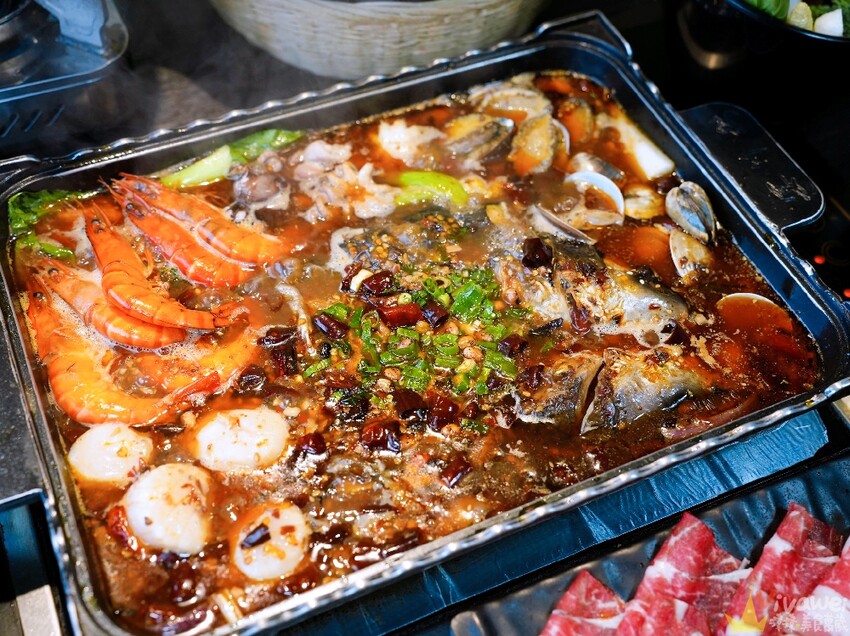 【宴川秋-創意。麻辣】好吃的麻辣烤魚~還有胡椒豬肚雞鍋!新品砂鍋粥~料多味美大推薦!