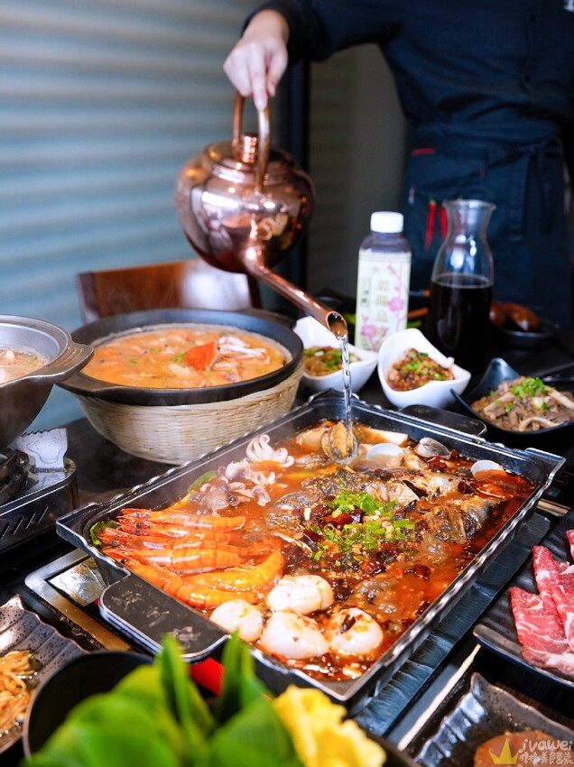 【宴川秋-創意。麻辣】好吃的麻辣烤魚~還有胡椒豬肚雞鍋!新品砂鍋粥~料多味美大推薦!