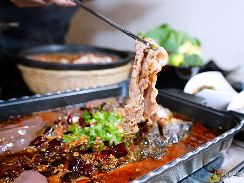 【宴川秋-創意。麻辣】好吃的麻辣烤魚~還有胡椒豬肚雞鍋!新品砂鍋粥~料多味美大推薦!