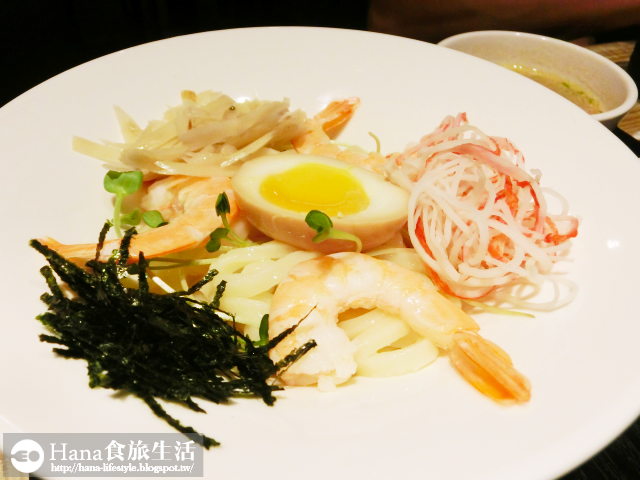 【廠商合作】麵立吞烏龍專賣唐國本店 | 道地日式烏龍麵 國父紀念館站巷弄美食 氣氛佳 招牌黑齒冷麵好吃 免服務費