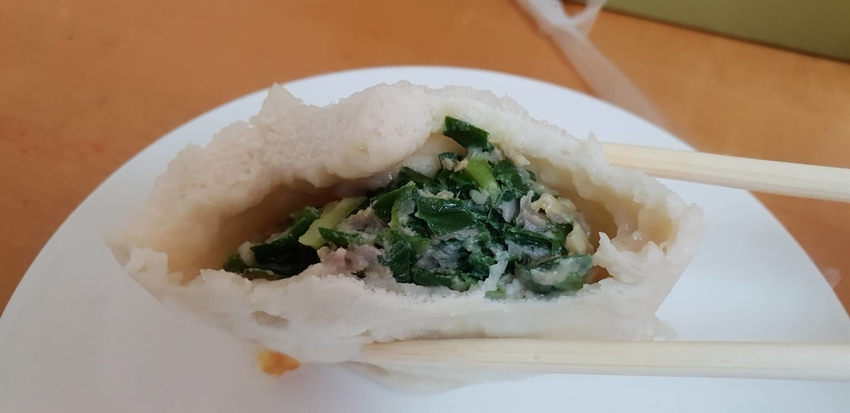 【台北.信義區】市場美食中式早餐推薦。周氏豆腐捲+牛肉捲餅+蔥花大餅