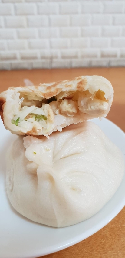 【台北.信義區】市場美食中式早餐推薦。周氏豆腐捲+牛肉捲餅+蔥花大餅