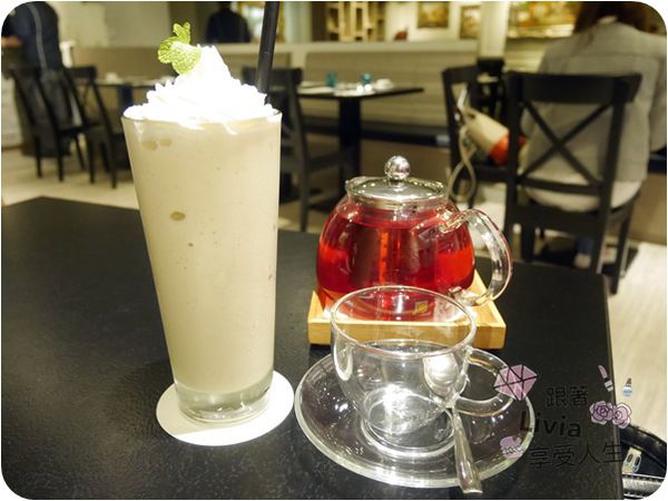 美食。餐廳│ 台北信義區 市政府捷運站 松菸美食 Hack Bistro 哈克廚房 燉飯/烤餅/義大利麵/香蕉奶昔 (二訪) ❤跟著Livia享受人生❤