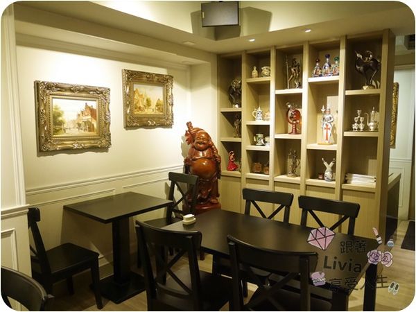 美食。餐廳│ 台北信義區 市政府捷運站 松菸美食 Hack Bistro 哈克廚房 燉飯/烤餅/義大利麵/香蕉奶昔 (二訪) ❤跟著Livia享受人生❤