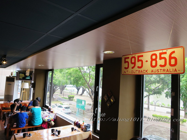 移民融合的美食記憶 ..澳客食堂