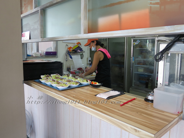 移民融合的美食記憶 ..澳客食堂