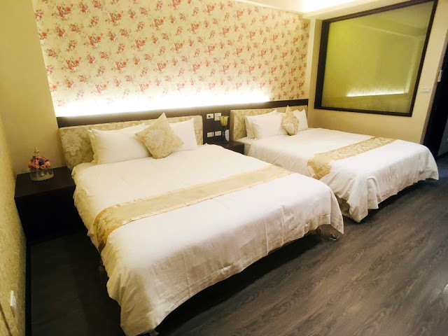 [宜蘭民宿] 金普敦鄉村悠活民宿｜宜蘭冬山經典歐風民宿包棟，入住黃色小鴨藝術家霍夫曼欽點VIP房型，大方招待下午茶、紅酒、水果、零食、飲料，鄉間度假也能有高級享受！