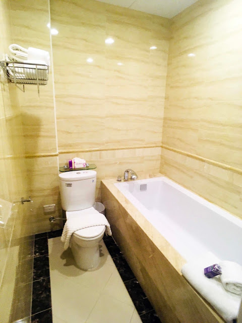 [宜蘭民宿] 金普敦鄉村悠活民宿｜宜蘭冬山經典歐風民宿包棟，入住黃色小鴨藝術家霍夫曼欽點VIP房型，大方招待下午茶、紅酒、水果、零食、飲料，鄉間度假也能有高級享受！