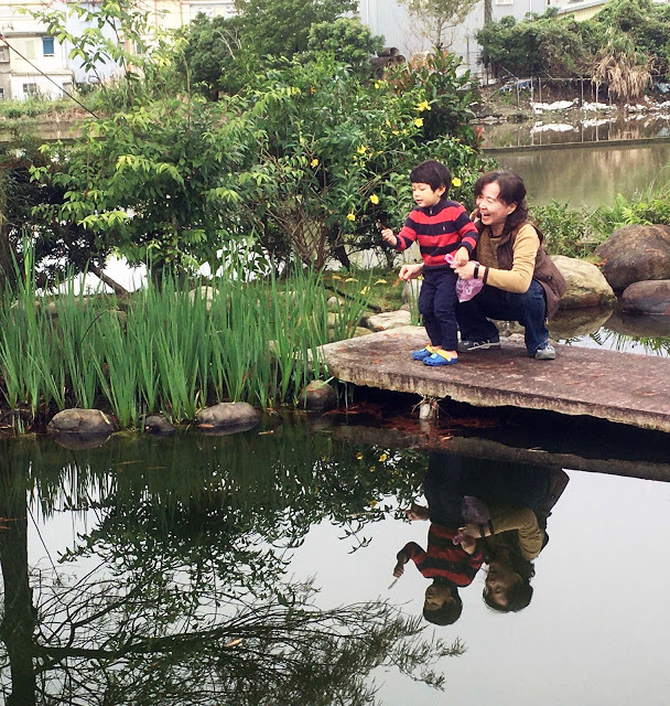 [宜蘭民宿] 金普敦鄉村悠活民宿｜宜蘭冬山經典歐風民宿包棟，入住黃色小鴨藝術家霍夫曼欽點VIP房型，大方招待下午茶、紅酒、水果、零食、飲料，鄉間度假也能有高級享受！