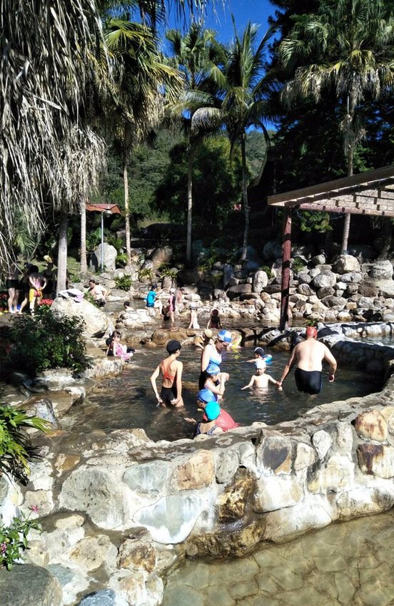 南投景點》周末就醬玩南投一日遊必玩美食.景點.住宿推薦～泰雅渡假村.餘生紀念館.糯米橋.鯉魚潭風景區.樂川櫻田 就這樣玩!