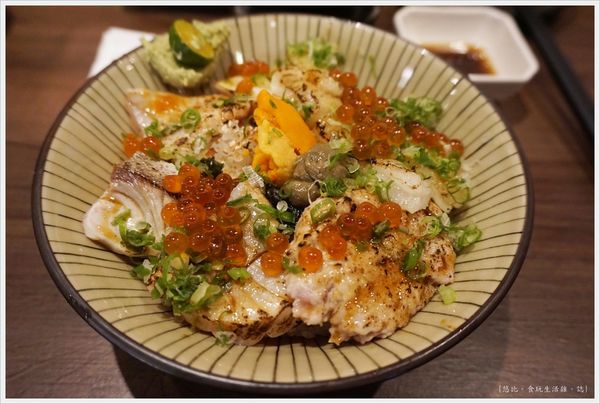 羽笠日本料理-炙燒比目緣側丼-1.JPG