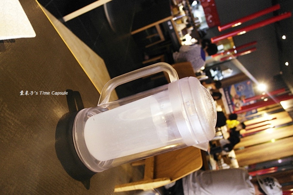 [高雄凹子底站]五円紙の鍋(左營富民店)-大船入港，滿滿的海鮮，清甜的湯頭，讚!!