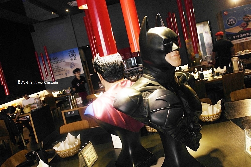 [高雄凹子底站]五円紙の鍋(左營富民店)-大船入港，滿滿的海鮮，清甜的湯頭，讚!!