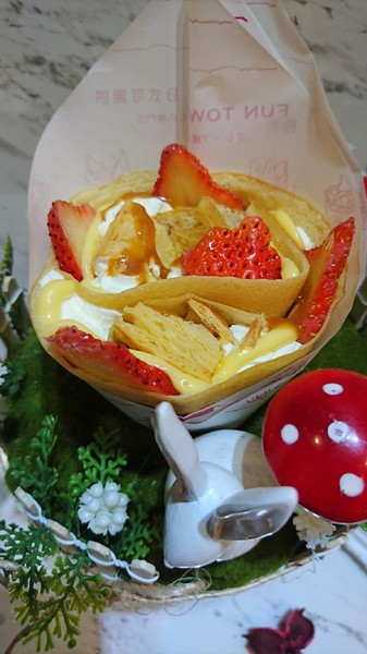 FUN Tower 日式可麗餅-高雄旗艦店:高雄~FUN Tower 日式可麗餅~少女系夢幻繽紛乾燥花甜點店~必吃美麗優雅凡爾賽玫瑰~ FUN Tower 日式可麗餅-高雄旗艦店:高雄~FUN Tower 日式可麗餅~少女系夢幻繽紛乾燥花甜點店~必吃美麗優雅凡爾賽玫瑰~