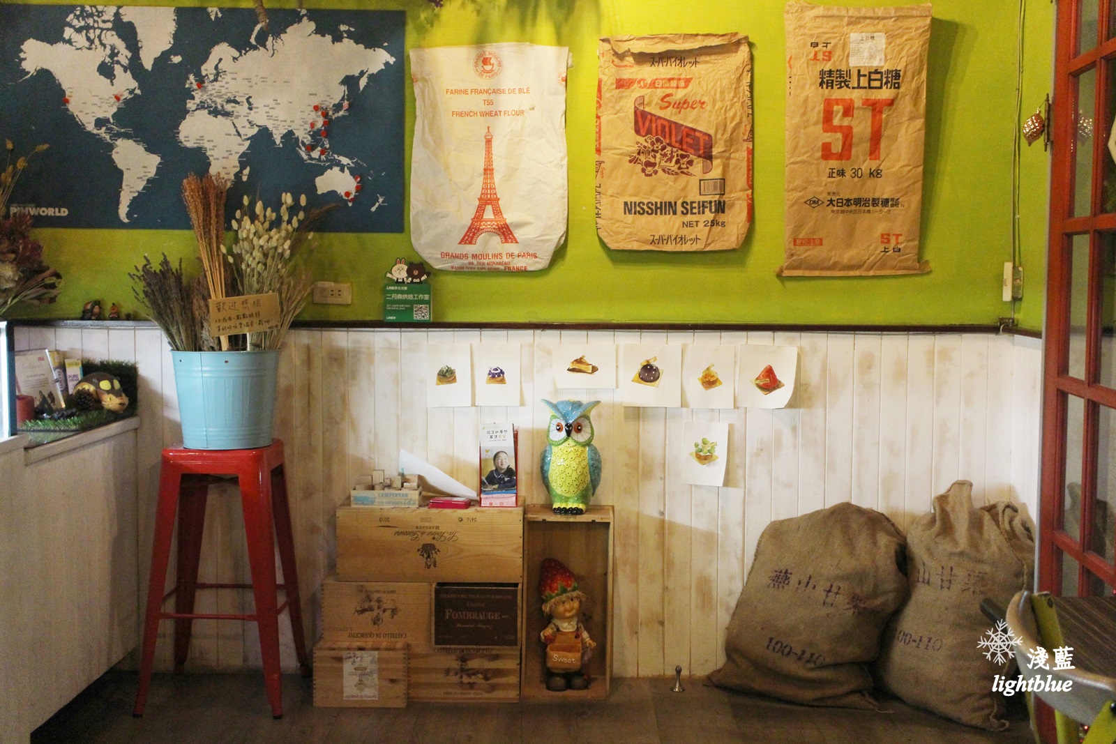 台中美食：淺藍 × 二月森～超好拍！乾燥花海中的甜點店