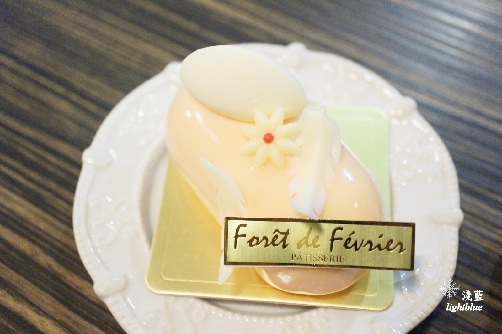 台中美食：淺藍 × 二月森～超好拍！乾燥花海中的甜點店