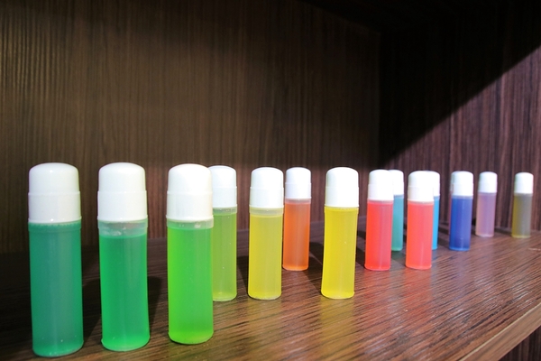 愛玩色創意館: 【彰化北斗景點】愛玩色創意館觀光工廠~跟著凱樂兔的足跡一起走,色彩繽紛玩色城堡,浪漫又療癒的星空館溜滑梯