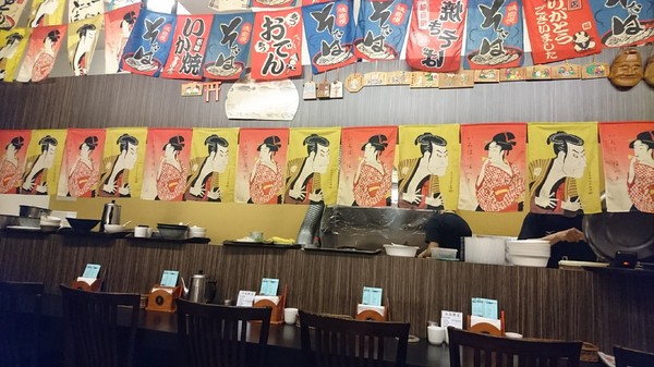 六郎專賣丼飯：高雄~六郎專賣丼飯~平價料理~推日式燒骨、照燒雞腿~肉質軟嫩超下飯~(近瑞豐夜市美食)