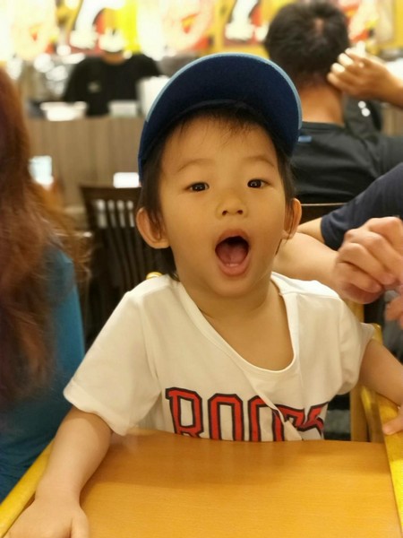 六郎專賣丼飯：高雄~六郎專賣丼飯~平價料理~推日式燒骨、照燒雞腿~肉質軟嫩超下飯~(近瑞豐夜市美食)