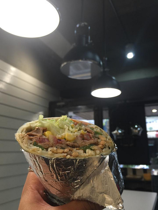 11263800_1627563524125364_1223953355_n