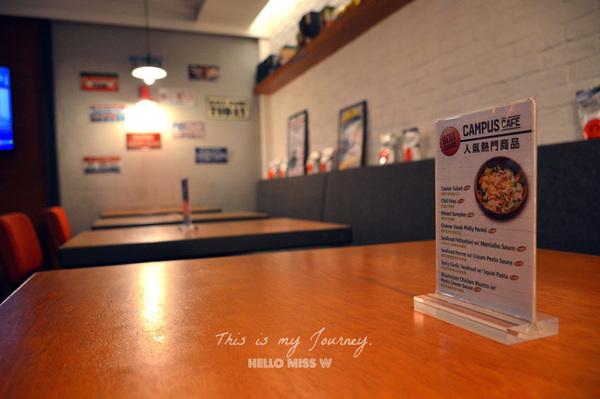 Campus Cafe(內湖店)：【Campus Cafe 內湖店】移植美國校園風 份量美味都無敵滿分的人氣店 木碗沙拉 明太子海鮮扁麵