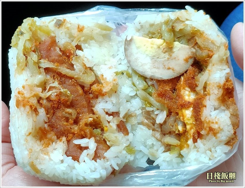【台中美食】日棧飯糰.鹹蛋加滷蛋的超人氣銅板早餐!
