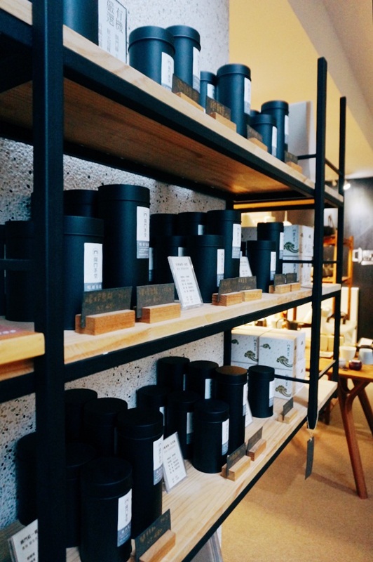 開門茶堂:開門茶堂│沉浸茶香 品味設計 感受生活 │捷運小巨蛋站民生社區│令人驚艷的紅茶生乳達克瓦茲 夢幻級甜點