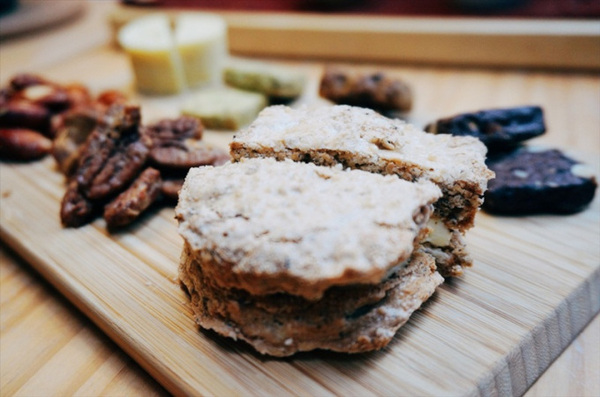 開門茶堂：開門茶堂│沉浸茶香 品味設計 感受生活 │捷運小巨蛋站民生社區│令人驚艷的紅茶生乳達克瓦茲 夢幻級甜點