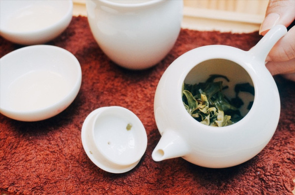 開門茶堂:開門茶堂│沉浸茶香 品味設計 感受生活 │捷運小巨蛋站民生社區│令人驚艷的紅茶生乳達克瓦茲 夢幻級甜點