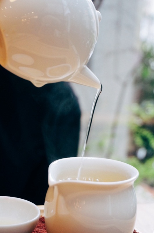 開門茶堂:開門茶堂│沉浸茶香 品味設計 感受生活 │捷運小巨蛋站民生社區│令人驚艷的紅茶生乳達克瓦茲 夢幻級甜點