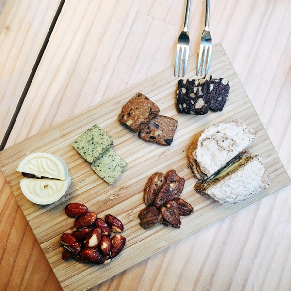 開門茶堂:開門茶堂│沉浸茶香 品味設計 感受生活 │捷運小巨蛋站民生社區│令人驚艷的紅茶生乳達克瓦茲 夢幻級甜點