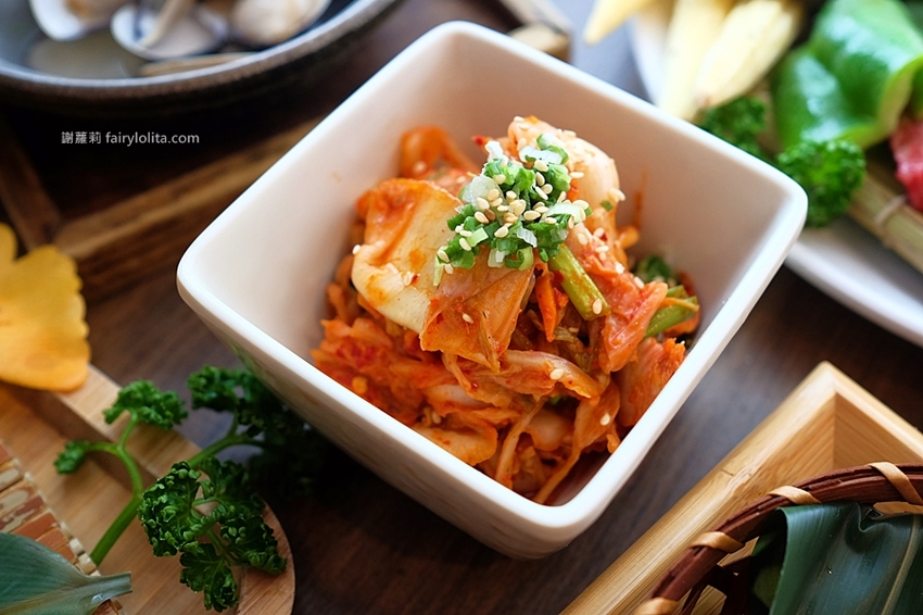 乾杯燒肉居酒屋。開吃10種頂級燒肉，滿滿和牛香通通吞下肚，中秋節雙人套期間限定，錯過等明年！ @蹦啾♥謝蘿莉 La vie heureuse