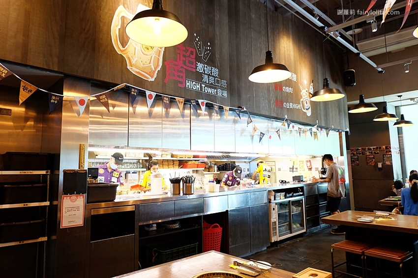 乾杯燒肉居酒屋。開吃10種頂級燒肉，滿滿和牛香通通吞下肚，中秋節雙人套期間限定，錯過等明年！ @蹦啾♥謝蘿莉 La vie heureuse