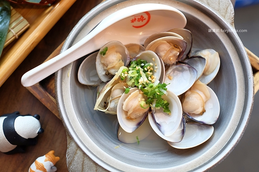 乾杯燒肉居酒屋。開吃10種頂級燒肉，滿滿和牛香通通吞下肚，中秋節雙人套期間限定，錯過等明年！ @蹦啾♥謝蘿莉 La vie heureuse