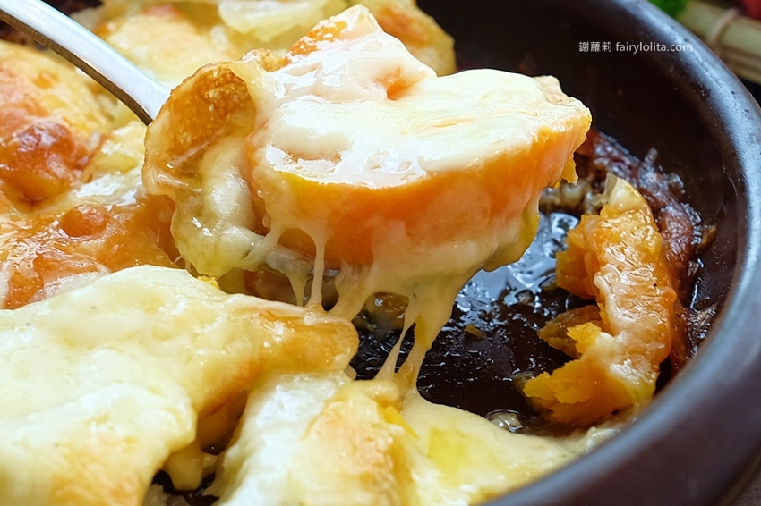 乾杯燒肉居酒屋。開吃10種頂級燒肉，滿滿和牛香通通吞下肚，中秋節雙人套期間限定，錯過等明年！ @蹦啾♥謝蘿莉 La vie heureuse