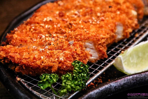 一心拉麵:【羅東♥美食】☼一心拉麵☼熬煮10小時以上的豚骨湯頭濃郁好喝,每日限量100碗,近羅東火車後站、羅東轉運站♥♥