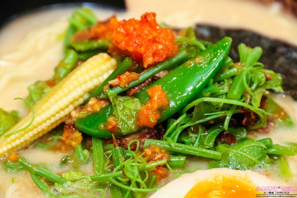 一心拉麵:【羅東♥美食】☼一心拉麵☼熬煮10小時以上的豚骨湯頭濃郁好喝,每日限量100碗,近羅東火車後站、羅東轉運站♥♥