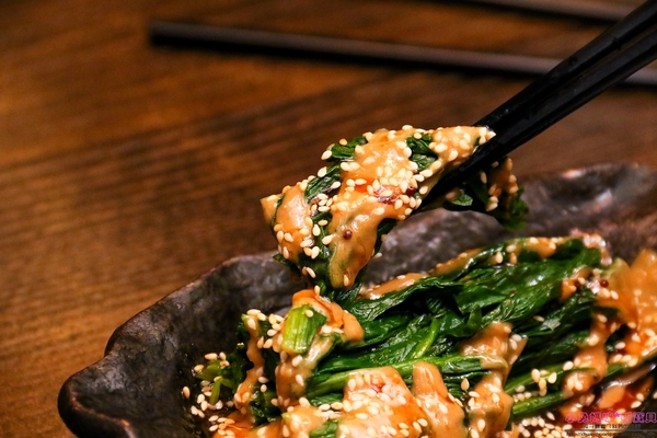 一心拉麵:【羅東♥美食】☼一心拉麵☼熬煮10小時以上的豚骨湯頭濃郁好喝,每日限量100碗,近羅東火車後站、羅東轉運站♥♥