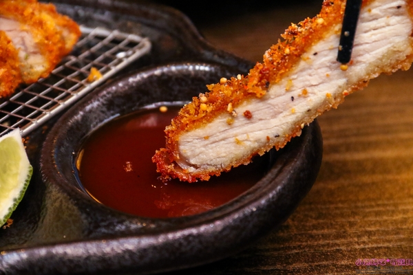 一心拉麵:【羅東♥美食】☼一心拉麵☼熬煮10小時以上的豚骨湯頭濃郁好喝,每日限量100碗,近羅東火車後站、羅東轉運站♥♥