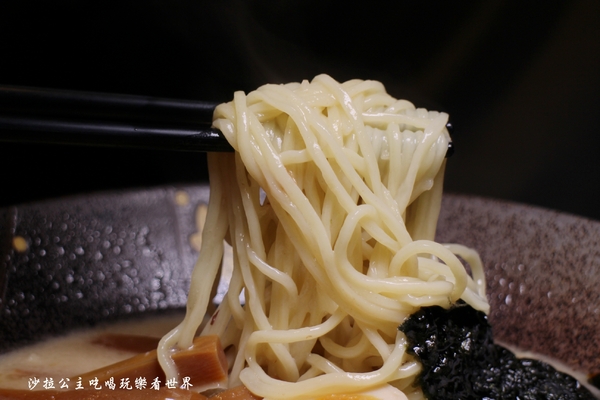 一心拉麵：宜蘭羅東車站排隊人氣美食餐廳『一心拉麵』日式拉麵/烏龍麵/每日限量100碗