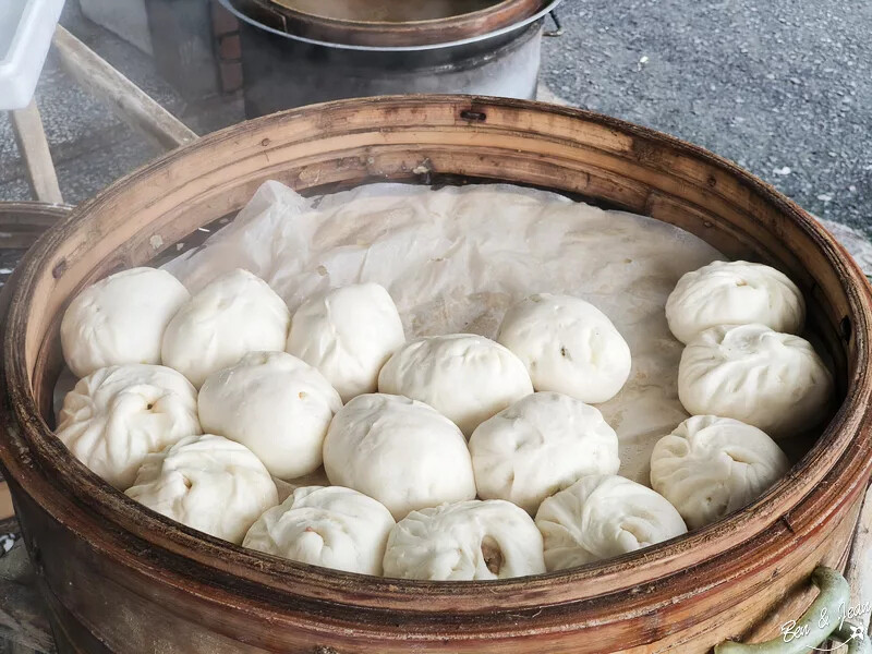 宜蘭縣蘇澳鎮蘇澳無名包子》美津早餐店，必點粉漿蛋餅、現蒸肉包秒殺好好吃