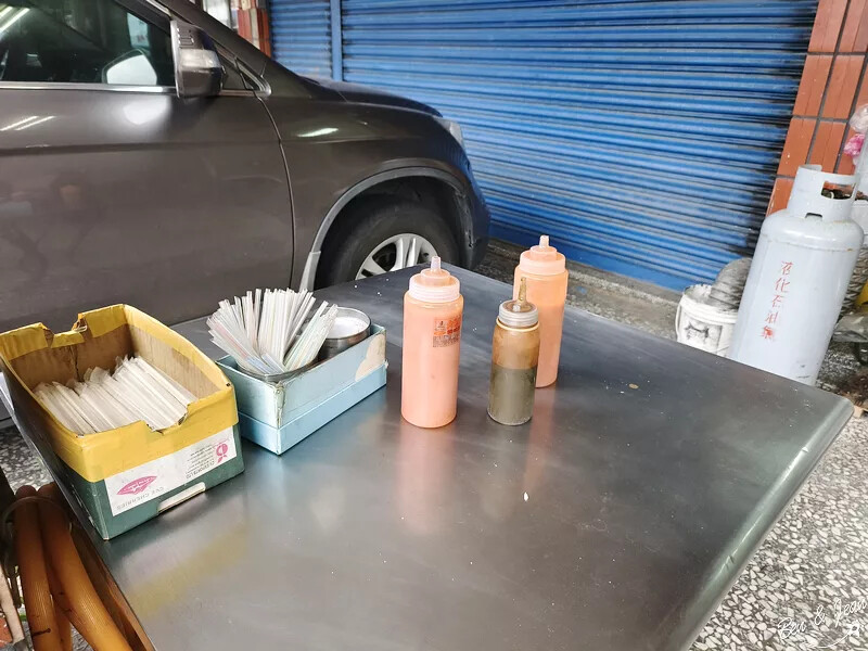 宜蘭縣蘇澳鎮蘇澳無名包子》美津早餐店，必點粉漿蛋餅、現蒸肉包秒殺好好吃