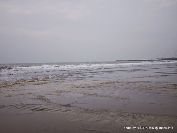 假日之森：【景點】苗栗假日之森白砂海岸@竹南濱海休憩區 : 沒有比基尼辣妹的白沙灘與防風林, 可以悠閒放鬆一整天…
