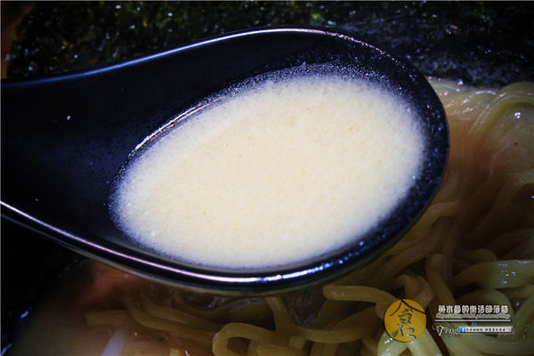 倉麵屋~桃園中壢(起源日本 歸根花蓮 散葉中壢有故事的排隊拉麵)